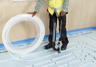 Warm water underfloor heating systems get guidance from BPF Pipes Group