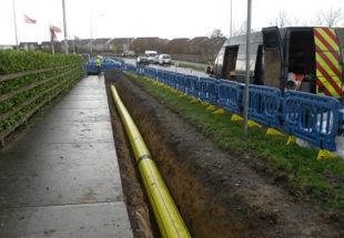 Lifetime of polyethylene pipelines under pressure v2