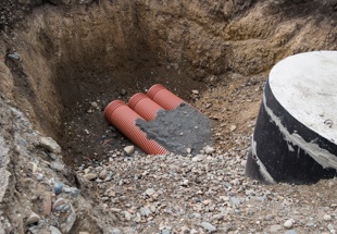 Connecting pipes to manholes, chambers and other structures v2